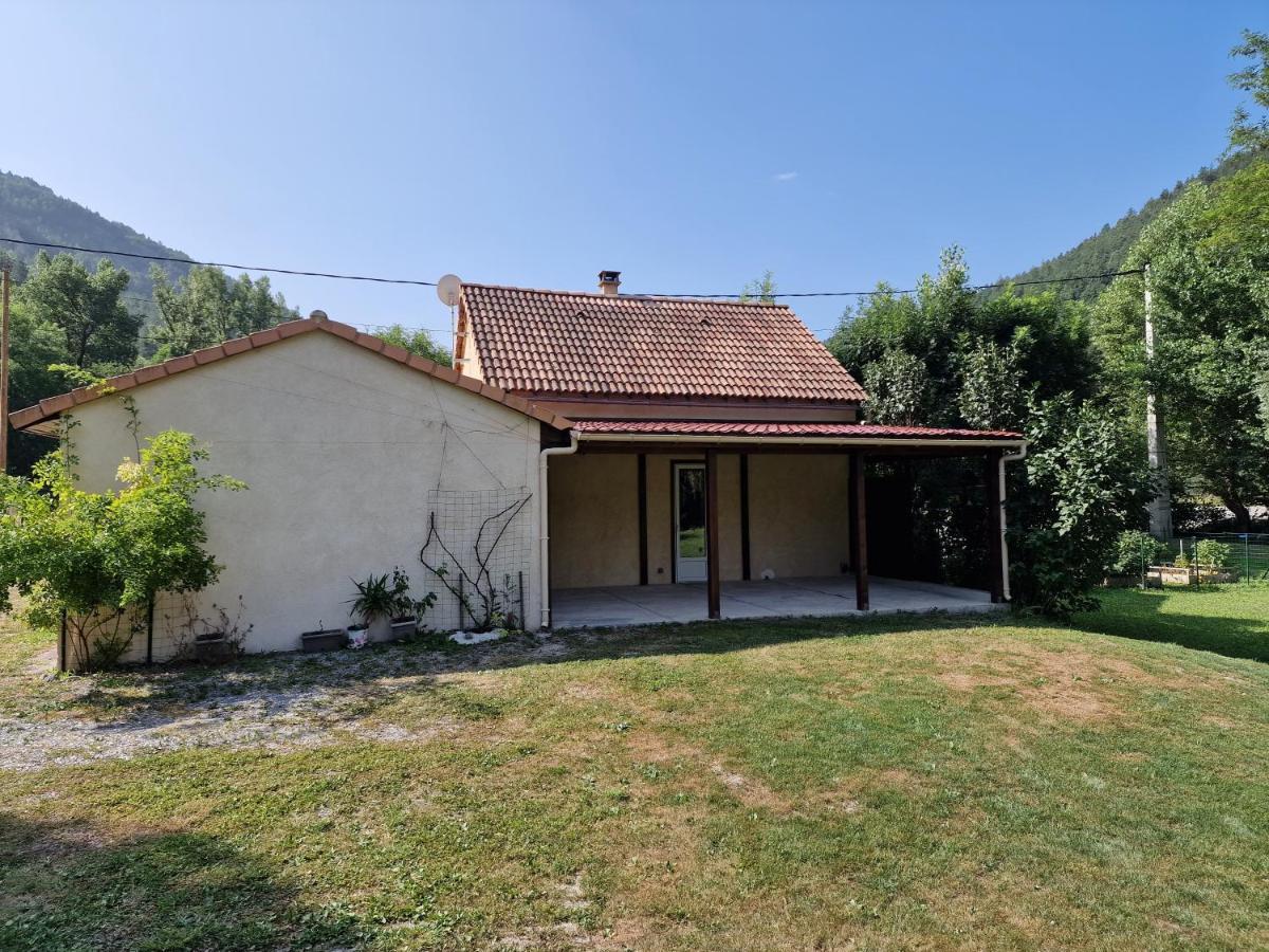 Chambre Aux Gorges De Daluis Guillaumes Exterior foto